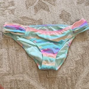 NWOT Victoria’s Secret Ruched-sides Bikini Bottom